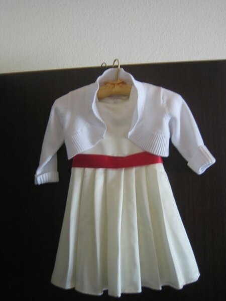 Kleidchen_Vorne_mit_Bolero