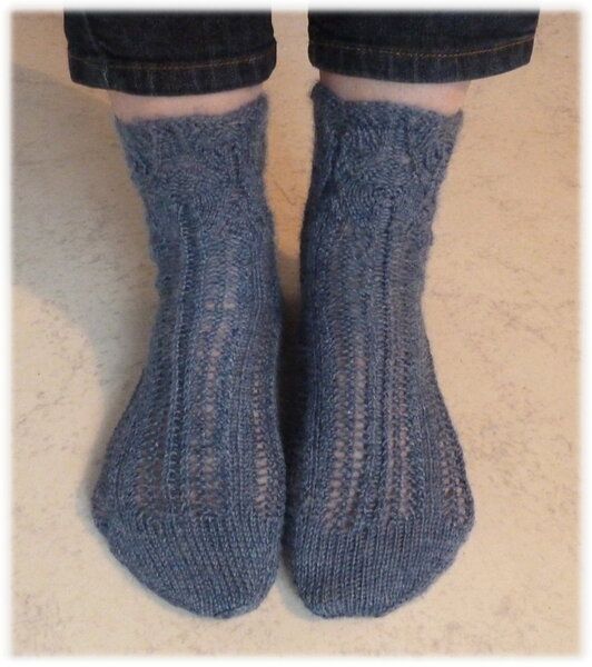 1.Lochmustersocken