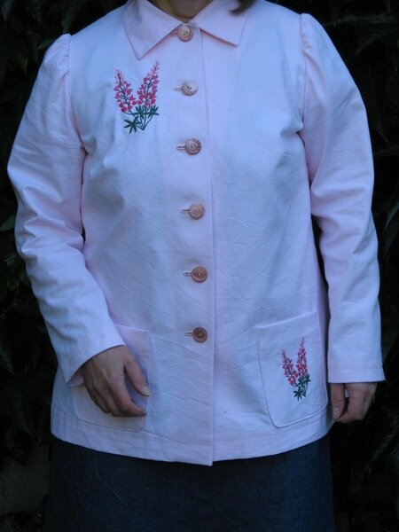 Materialabbbau: neue rosa Sommerjacke