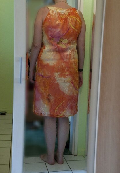 Sommerkleid aus Seidenchiffon Rückseite