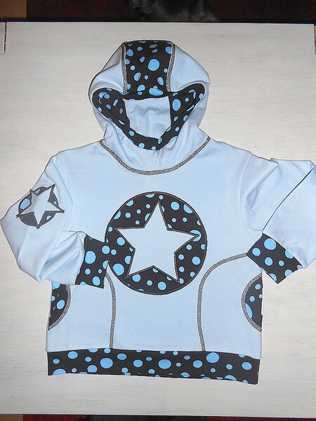 Hoody in Größe 104