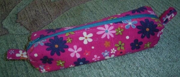 Schlampermäppchen aus Cordstoff