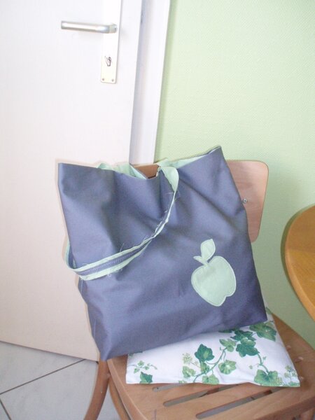 Apfeltasche