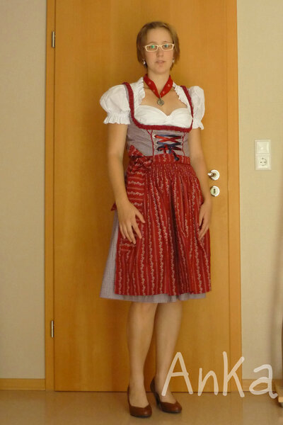 Dirndl 7443 von Burda