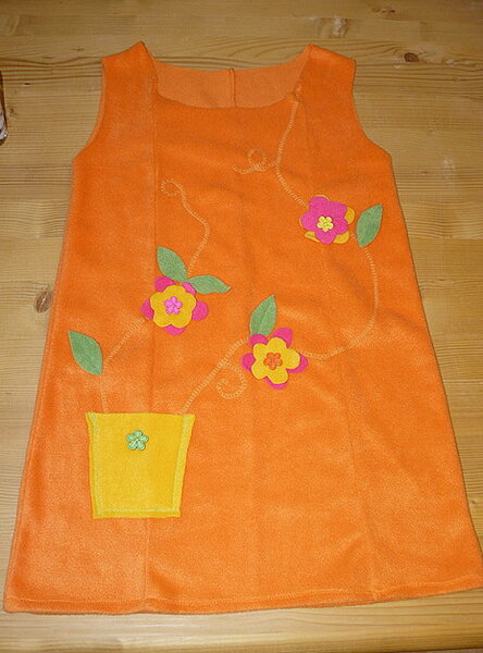 Fleecekleid mit Applikationen