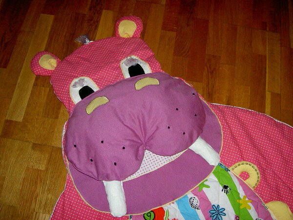 Happy-Hippo