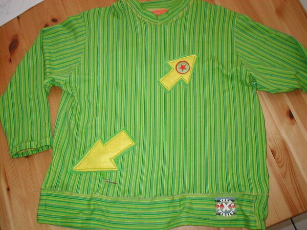 Dünnes Shirt mit Fizlapplikation