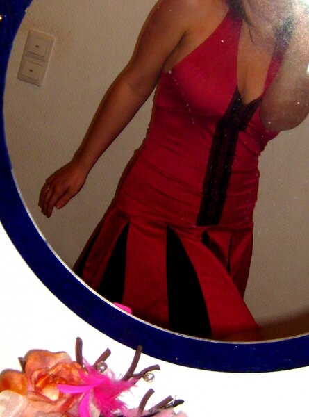 kleid schwarz rot