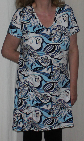 kurzes Kleid / Tunika aus Sabrina Woman 2/2012 Gr. 38