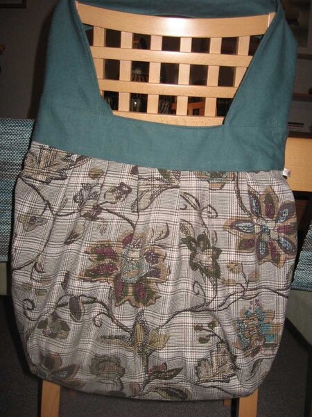 Birdie Sling Shopper - Amy Butler-...