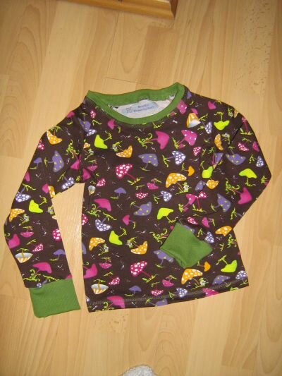Shirt mit Pilzen
