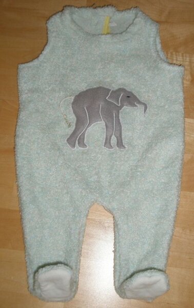 Babystrampler