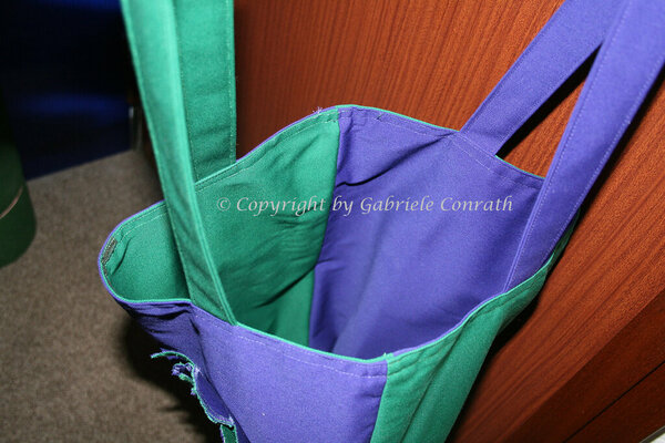 Stofftasche in Blau-Grün von innen