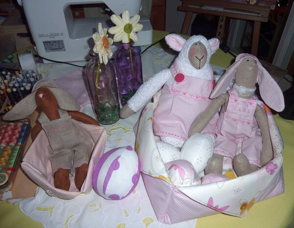 Tilda Ostern m. Lamm, Kaninchen u. Eiern