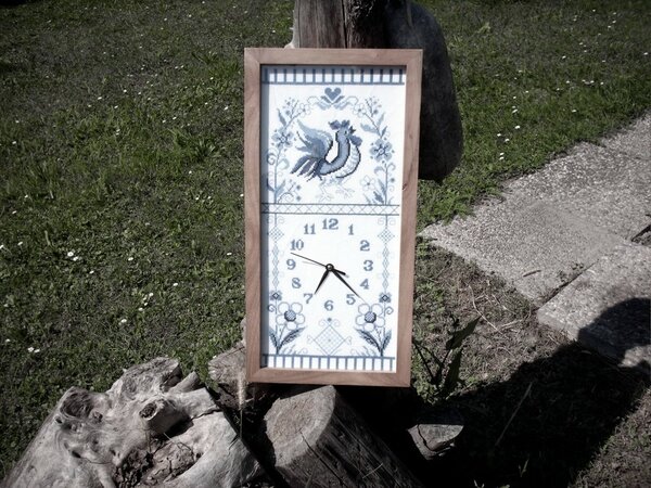 Uhr mit Gockel
