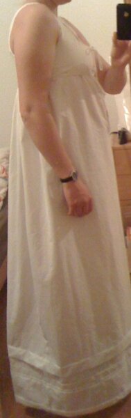 Unterkleid unvollendet Seitenansicht