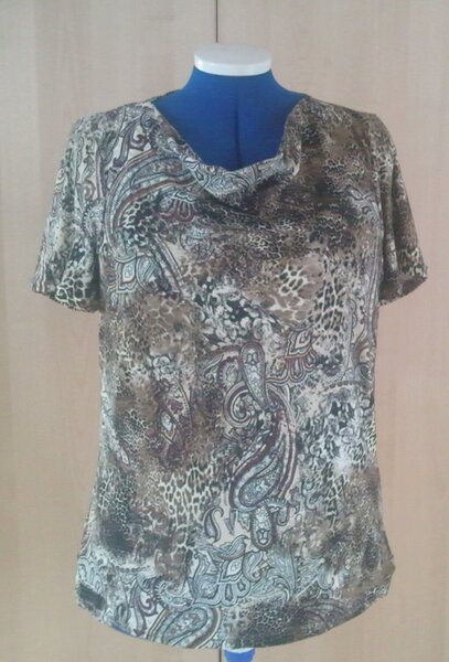 Shirt mit Wasserfallausschnitt
