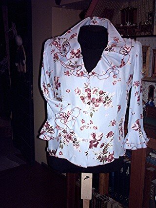 Bluse 104 Burda 12/06