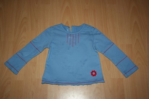himmelblauer Pullover