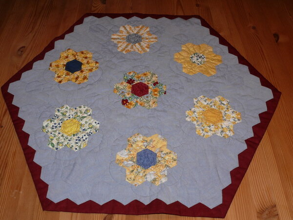 kleine Hexagon-Tischdecke