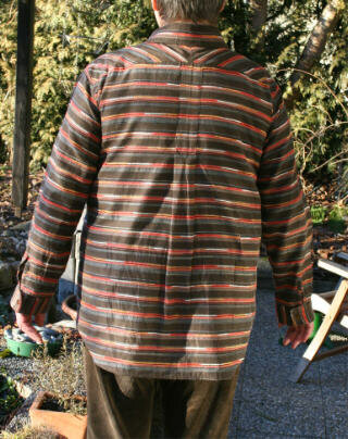 burda plus F/S 2010 die Bluse noch einmal von hinten