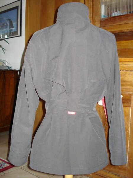 von hinten Jacke Burda 3/ 2008 Model 101