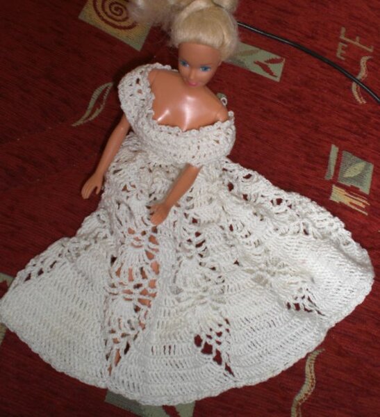 gehäkeltes Barbie-Hochzeitskleid