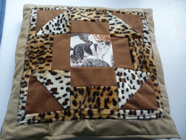 kleines Patchwork-Kissen