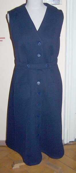 Blaues Kleid von 1937