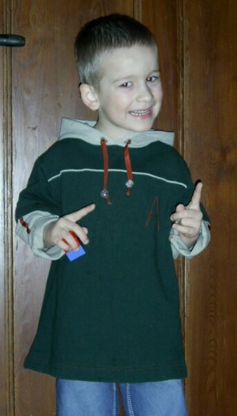 Knip Sweater