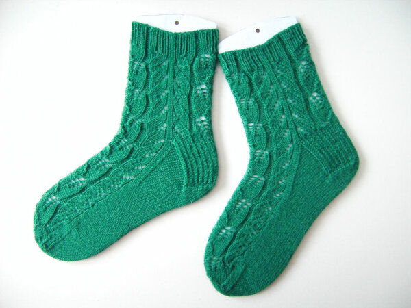 Leafy Twist Socken