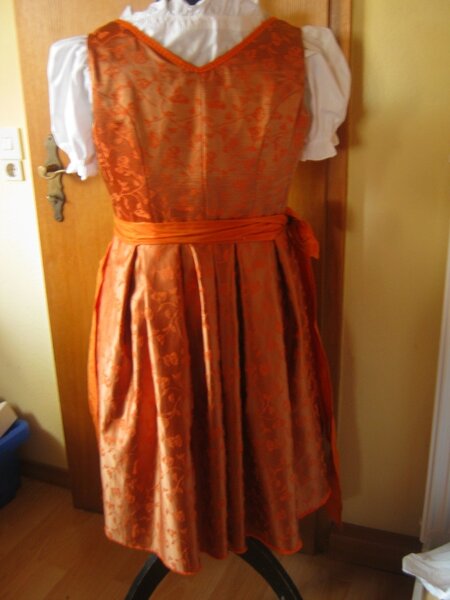 dirndl 7443 burda