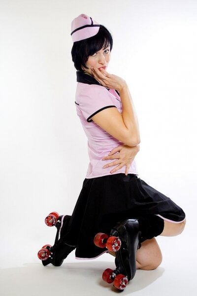 Rollschuh Kellnerin