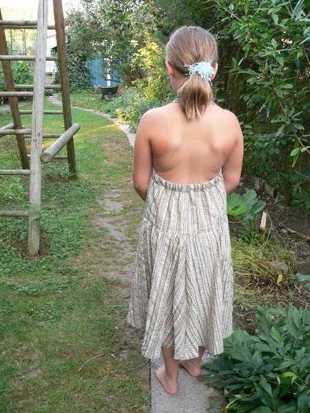 Neckholder hinten