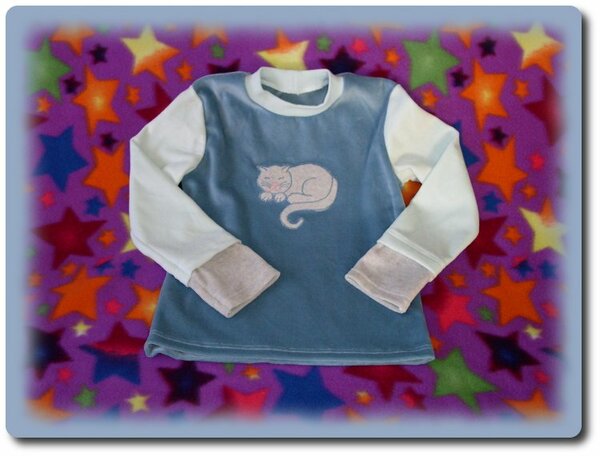 Pulli mit Katzenapplikation