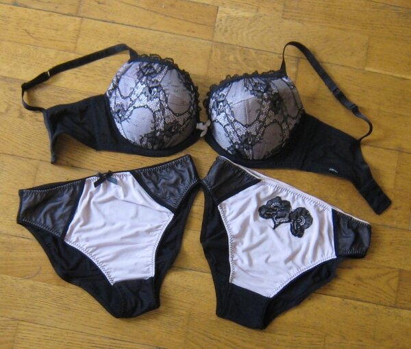 Slips in rosa-schwarz