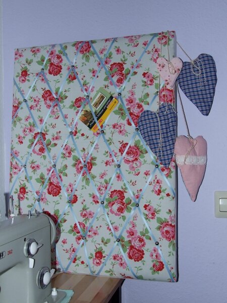 Rosalie und Pin-Wand