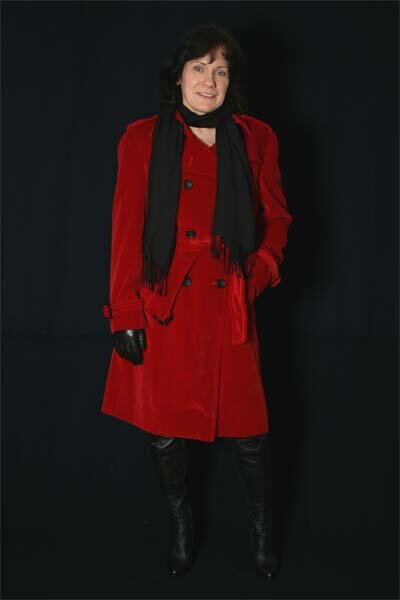 Roter Trenchcoat