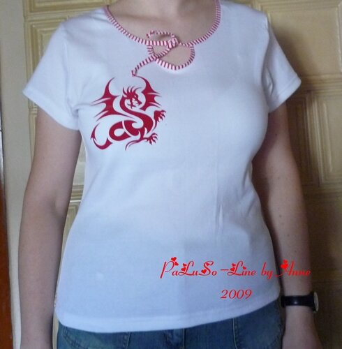 Tshirt mti Drache