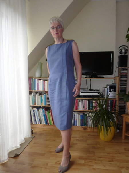 Blaues Leinenkleid aus Burda 2/2012, Modell 110 B,