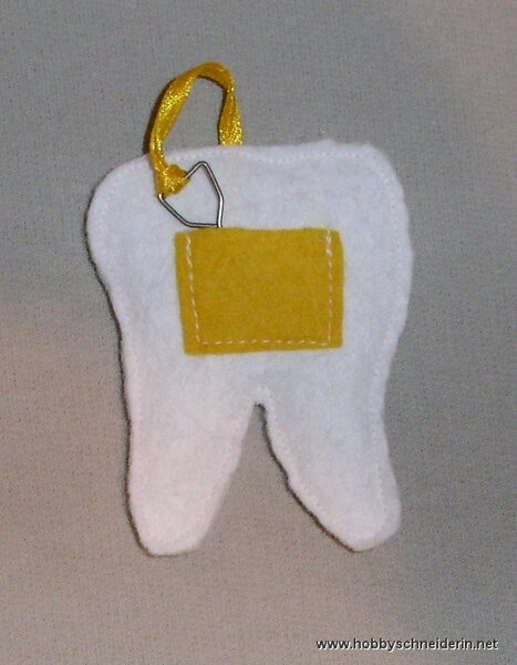 Schlüsselanhänger Zahn