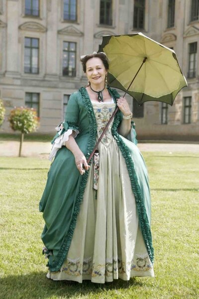 ROKOKO hier kommt der schirm mit kleid