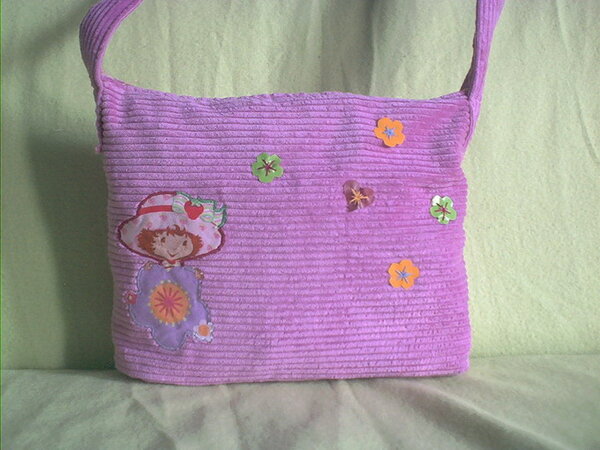 Emily-Erdbeer-Tasche  Bild 1