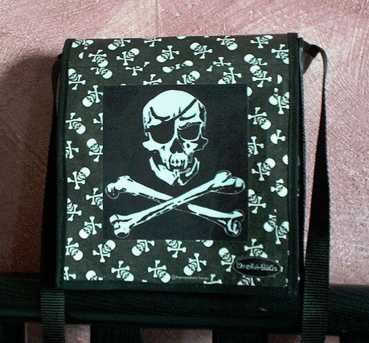 Totenkopf-Tasche Modell 2