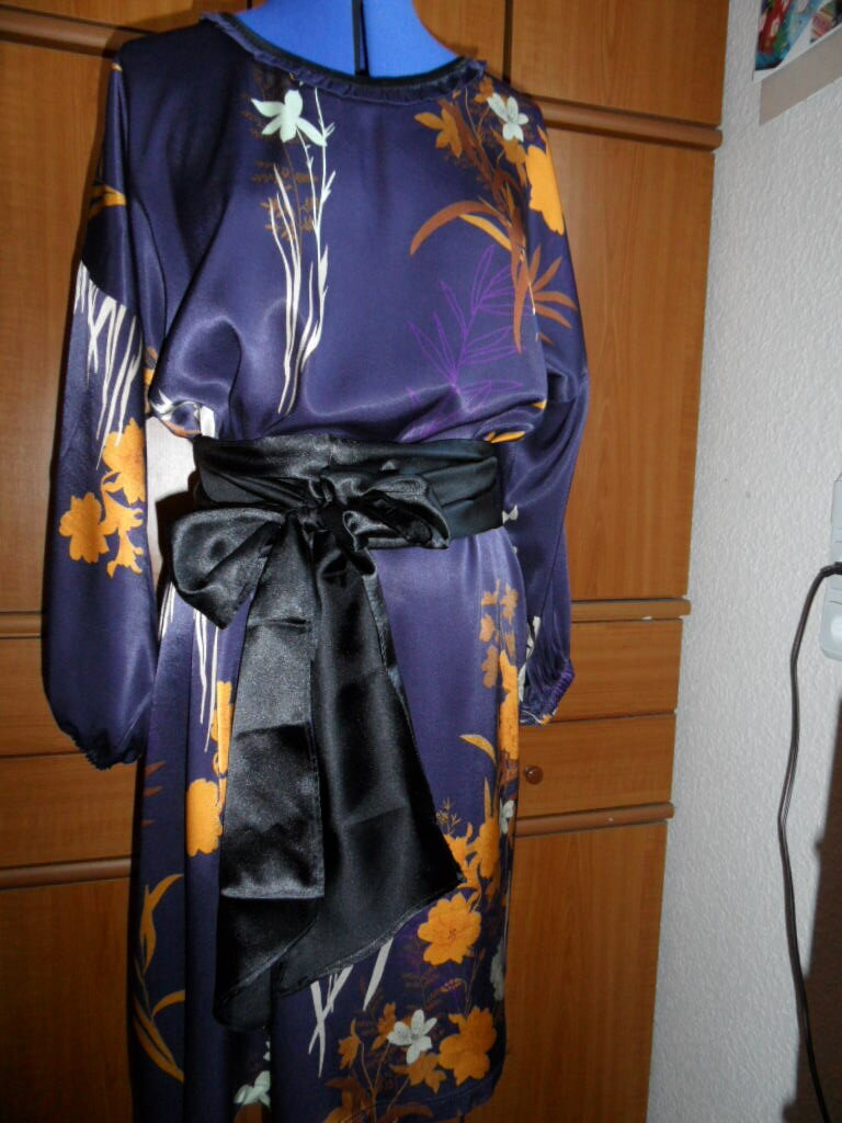 Die Komplizin, Schnitt Kleid, 3.Variante