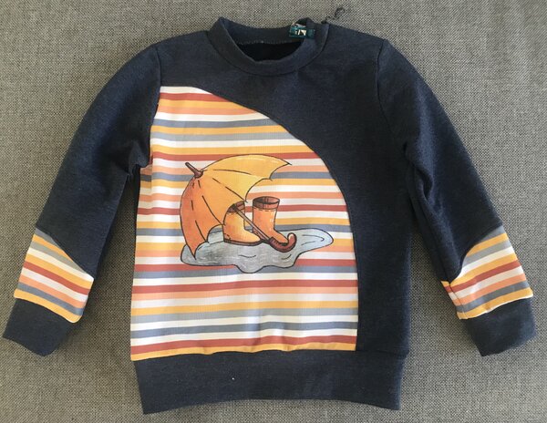 Sweatshirt