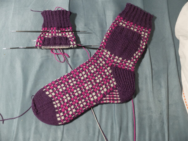 PlaidPocketSocks_20220331